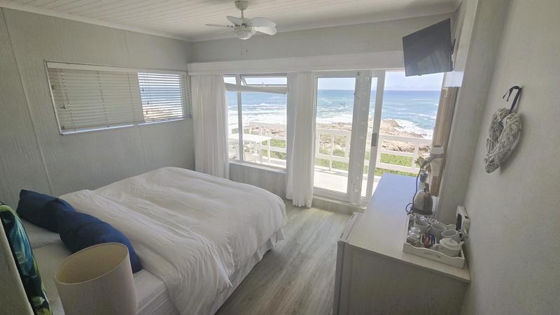 7 Bedroom Property for Sale in De Kelders Western Cape